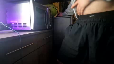 capoo24 online show from March 2025 04:24:02 AM