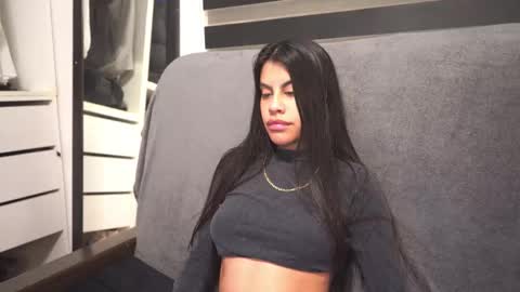 Miyah online show from December 2025 04:31:02 AM