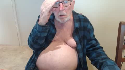 Snapshot of capt5105 chatting on February 2025 11:59:02 PM capt5105 online show from February 2025 11:59:02 PM