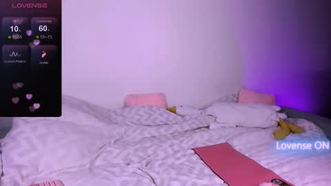 CaraDelfie online show from December 2025 12:48:02 AM