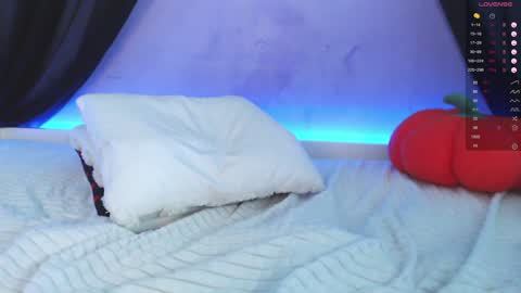 Viola Marika and Visma  online show from October 2025 12:17:02 PM