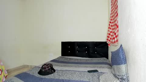 Carlos and Cristian  online show from January 2025 11:36:02 PM