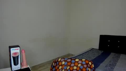 Carlos and Cristian  online show from September 2025 02:26:01 AM