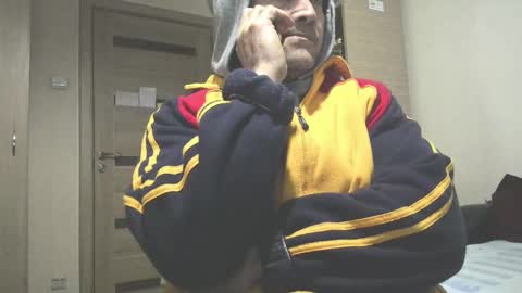 Laz online show from February 2025 10:21:01 PM