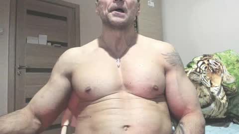 Laz online show from February 2025 10:20:01 PM