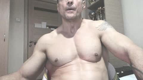 Laz online show from September 2025 09:25:02 PM