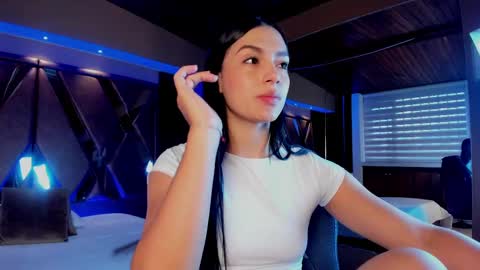 Carina online show from February 2025 12:24:01 PM