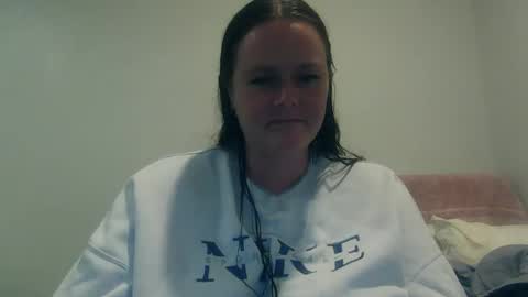 carinabro10 online show from October 2025 08:44:02 AM