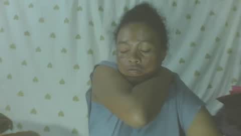 carinesexy69 online show from November 2025 12:09:02 AM