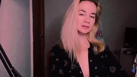 Carin online show from September 2025 03:41:02 AM