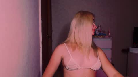 Carin online show from October 2025 05:48:02 PM