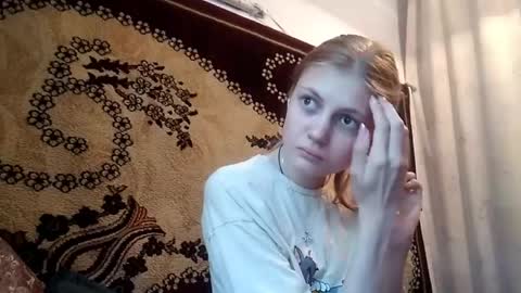 Snapshot of carissaalderson chatting on May 2026 02:17:01 AM Kira online show from May 2026 02:17:01 AM