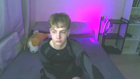 Snapshot of carl_kvirrr chatting on December 2024 01:16:02 PM Carl online show from December 2024 01:16:02 PM