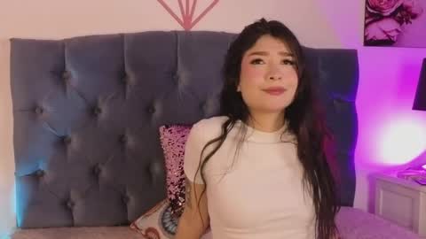 Carla online show from May 2026 04:09:01 AM