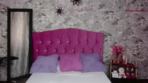 Carla naugthy  online show from January 2025 01:53:01 PM