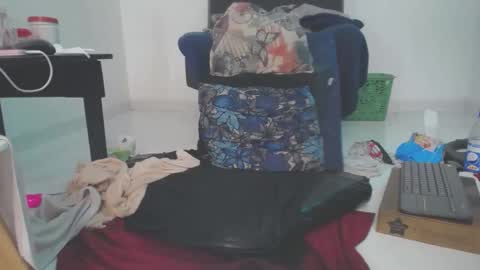 carla_prestige online show from February 2025 06:05:01 PM