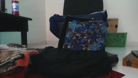 carla_prestige online show from February 2025 04:36:02 PM