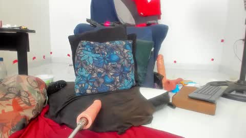 carla_prestige online show from October 2025 01:32:02 PM