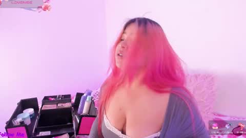 Carla Wet18 online show from October 2025 01:41:02 PM