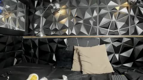 carlamarrinson online show from February 2025 01:28:01 PM