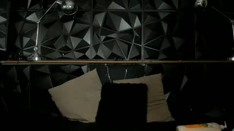 carlamarrinson online show from February 2025 01:31:02 PM