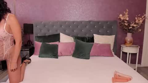 carlareys online show from October 2025 04:29:01 AM