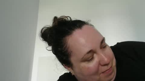 Snapshot of carlaruth chatting on May 2026 03:05:01 PM Carlaruth online show from May 2026 03:05:01 PM