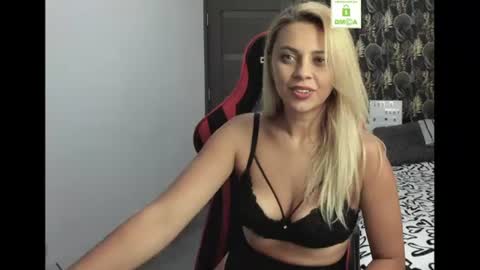 Snapshot of carlastacefun chatting on August 2026 06:44:01 PM CarlaStaceFun online show from August 2026 06:44:01 PM