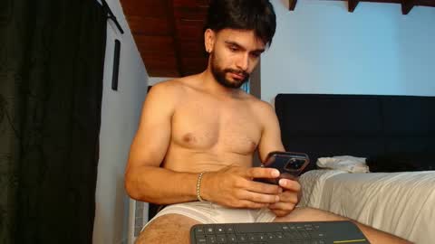 Snapshot of carlbadams96 chatting on February 2025 11:26:01 PM sebasfit online show from February 2025 11:26:01 PM