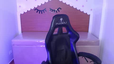 CARLYE   online show from October 2025 03:07:02 AM