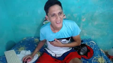 carlos_steven online show from May 2026 01:12:01 AM