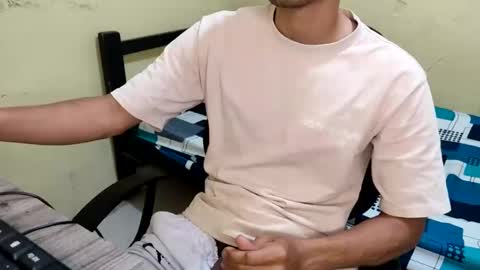 carlossmi01 online show from February 2025 02:33:01 PM