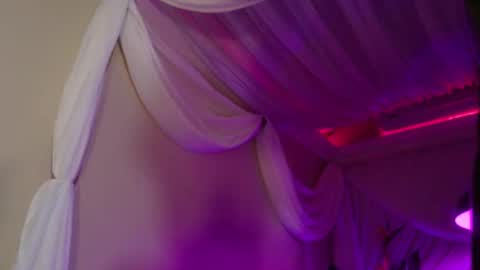 Carly Monroe  online show from September 2025 11:09:02 PM