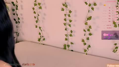 Carly online show from October 2025 09:36:01 PM