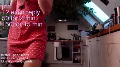 Carly Pearls online show from February 2025 07:49:02 AM