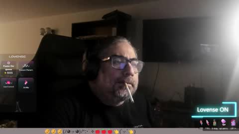 Snapshot of carmelo_devitto chatting on March 2026 06:06:01 AM soy Batman online show from March 2026 06:06:01 AM