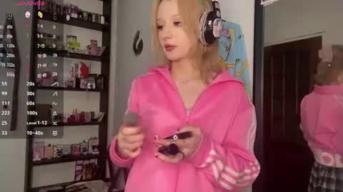 Elina online show from June 2026 09:41:01 PM