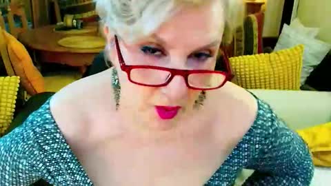 Carmen online show from March 2026 09:13:01 AM