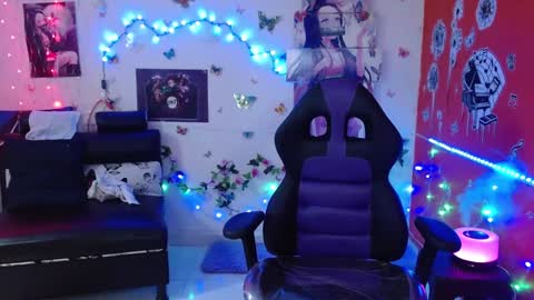 Carolina online show from January 2025 02:03:01 AM