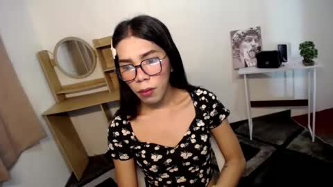 Carolina online show from December 2024 03:56:02 AM