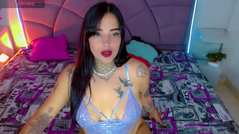 Snapshot of carolaine01 chatting on October 2025 08:51:01 PM Carolaine01 online show from October 2025 08:51:01 PM