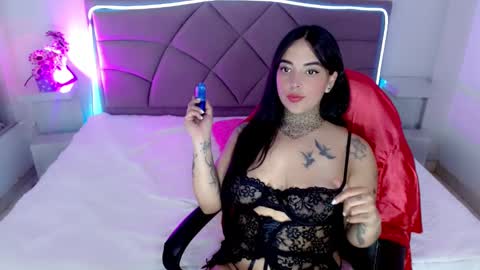 Snapshot of carolaine01 chatting on October 2025 07:43:01 PM Carolaine01 online show from October 2025 07:43:01 PM