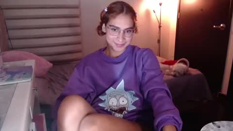 Carolayn online show from December 2024 11:51:01 PM