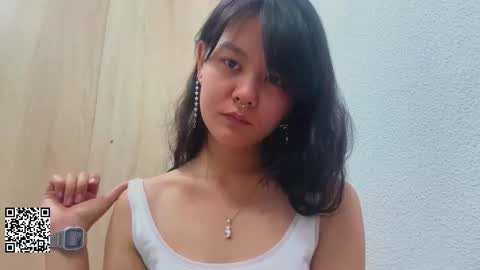 Kim online show from November 2025 01:33:02 PM