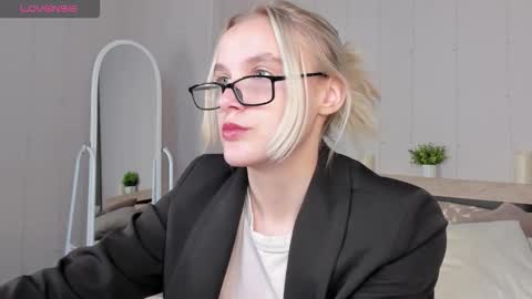 Carol online show from September 2025 06:27:02 AM