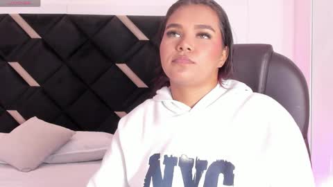 carolina_evannss online show from April 2026 03:59:01 AM