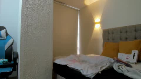 Carolina online show from October 2025 12:24:01 PM