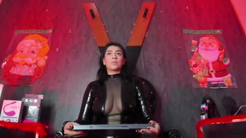 carolina online show from December 2024 08:28:01 PM