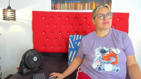 Carolina online show from October 2025 02:56:02 PM