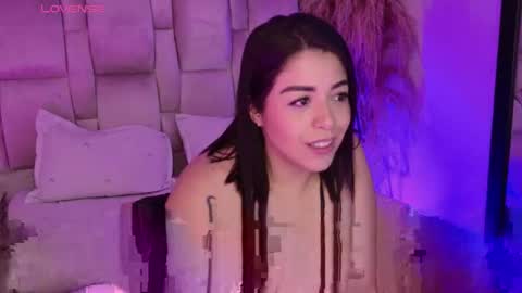 caroline online show from November 2025 04:46:02 AM